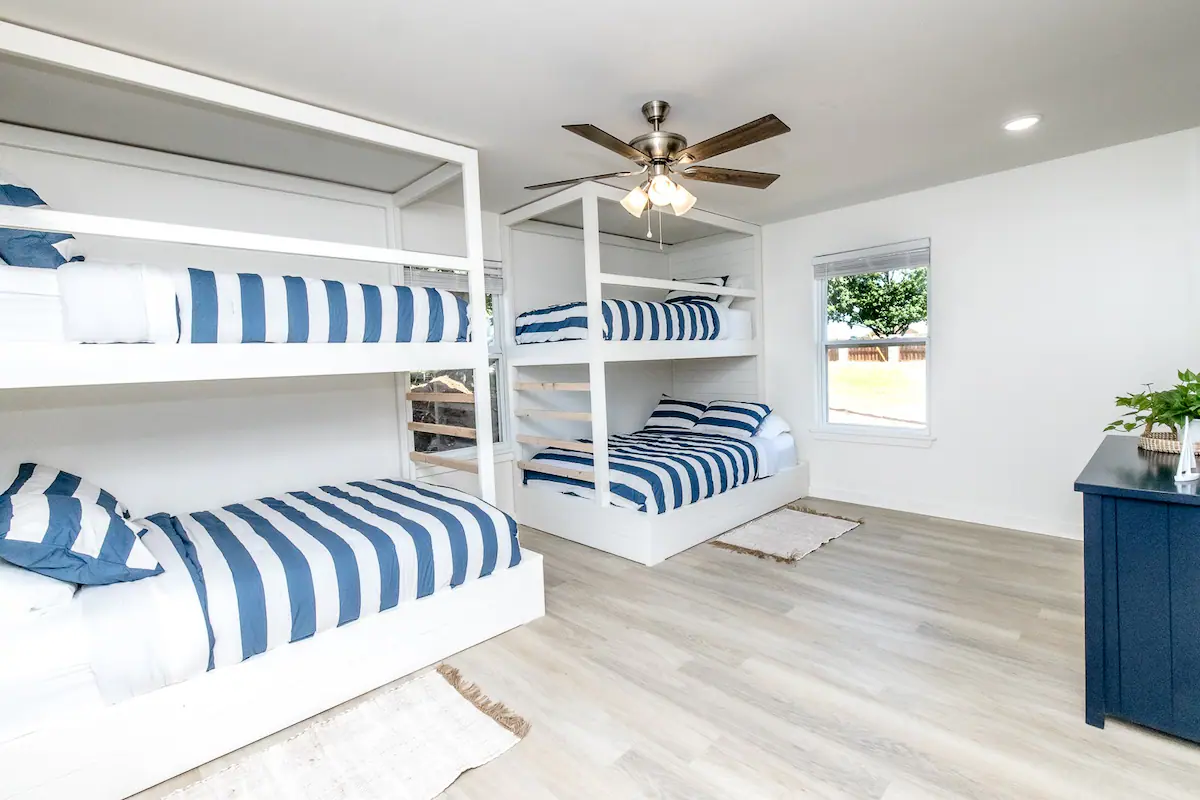 Sandy Shores Sanctuary bedroom with bunkbeds